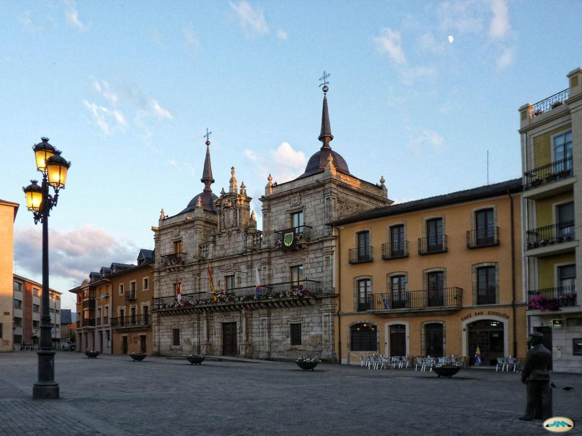 As Hoteles Ponferrada Columbrianos Ngoại thất bức ảnh